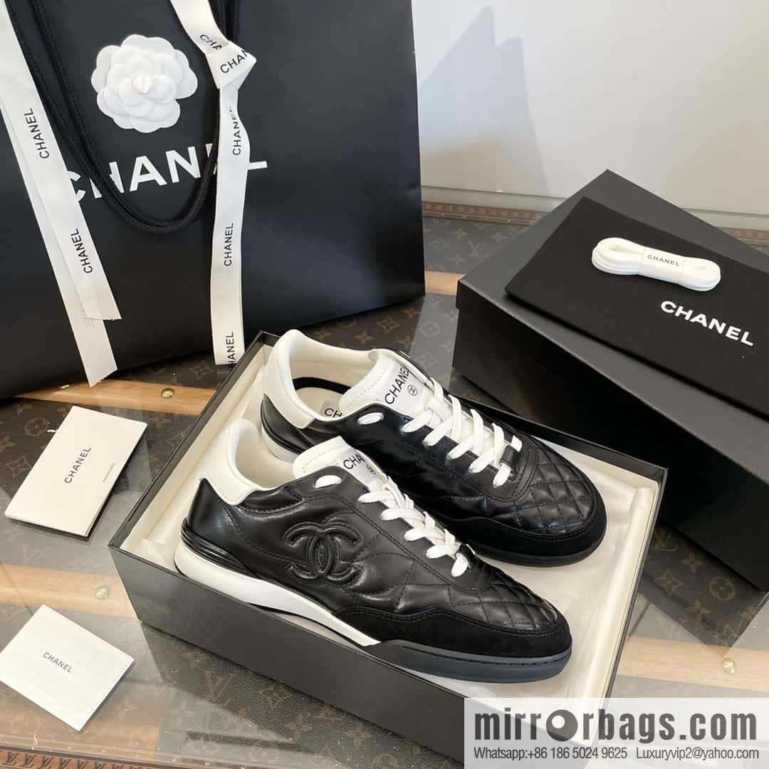 CHANEL Xiaoxiang Latest rhombus third generation, double C football shoes⚽
