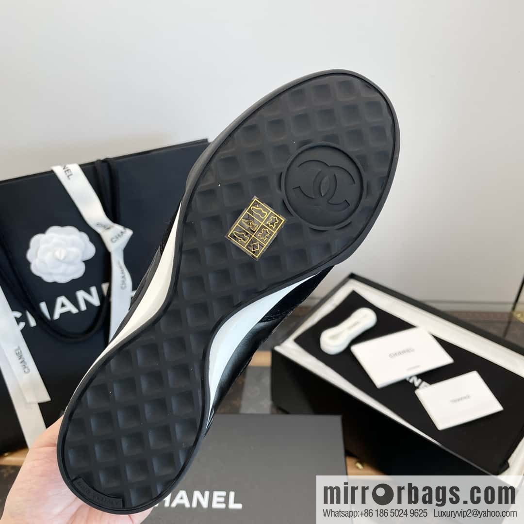 CHANEL Xiaoxiang Latest rhombus third generation, double C football shoes⚽