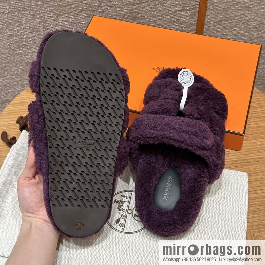 HERMES 225 CHYPRE SANDAL uncle shoes, woolskin/grape purple/59/Raisin