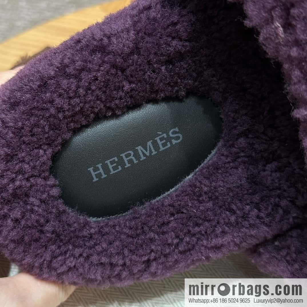 HERMES 225 CHYPRE SANDAL uncle shoes, woolskin/grape purple/59/Raisin