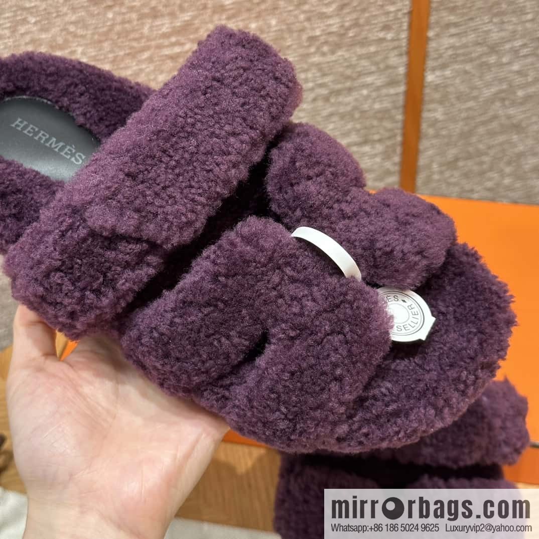 HERMES 225 CHYPRE SANDAL uncle shoes, woolskin/grape purple/59/Raisin