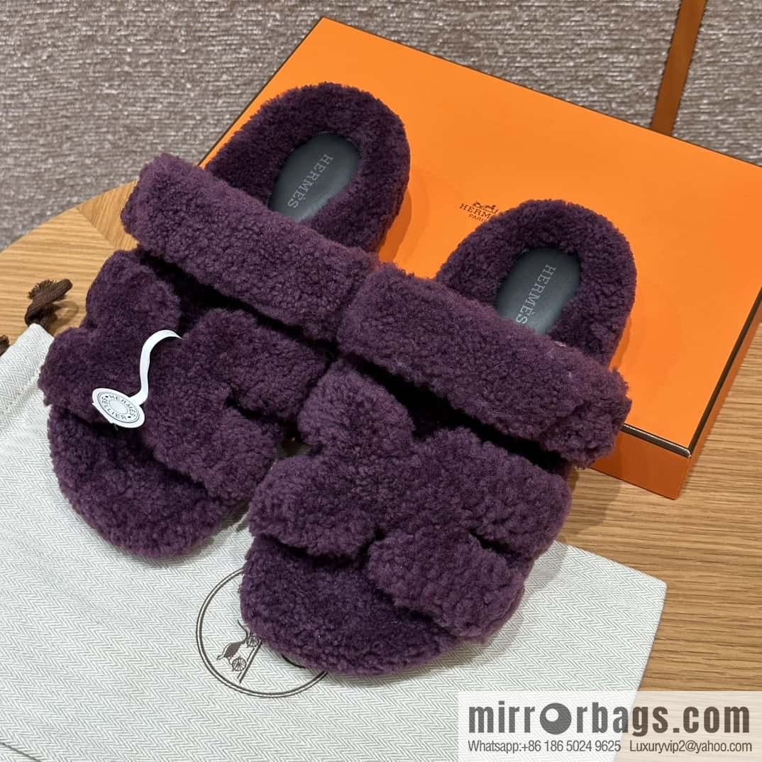 HERMES 225 CHYPRE SANDAL uncle shoes, woolskin/grape purple/59/Raisin