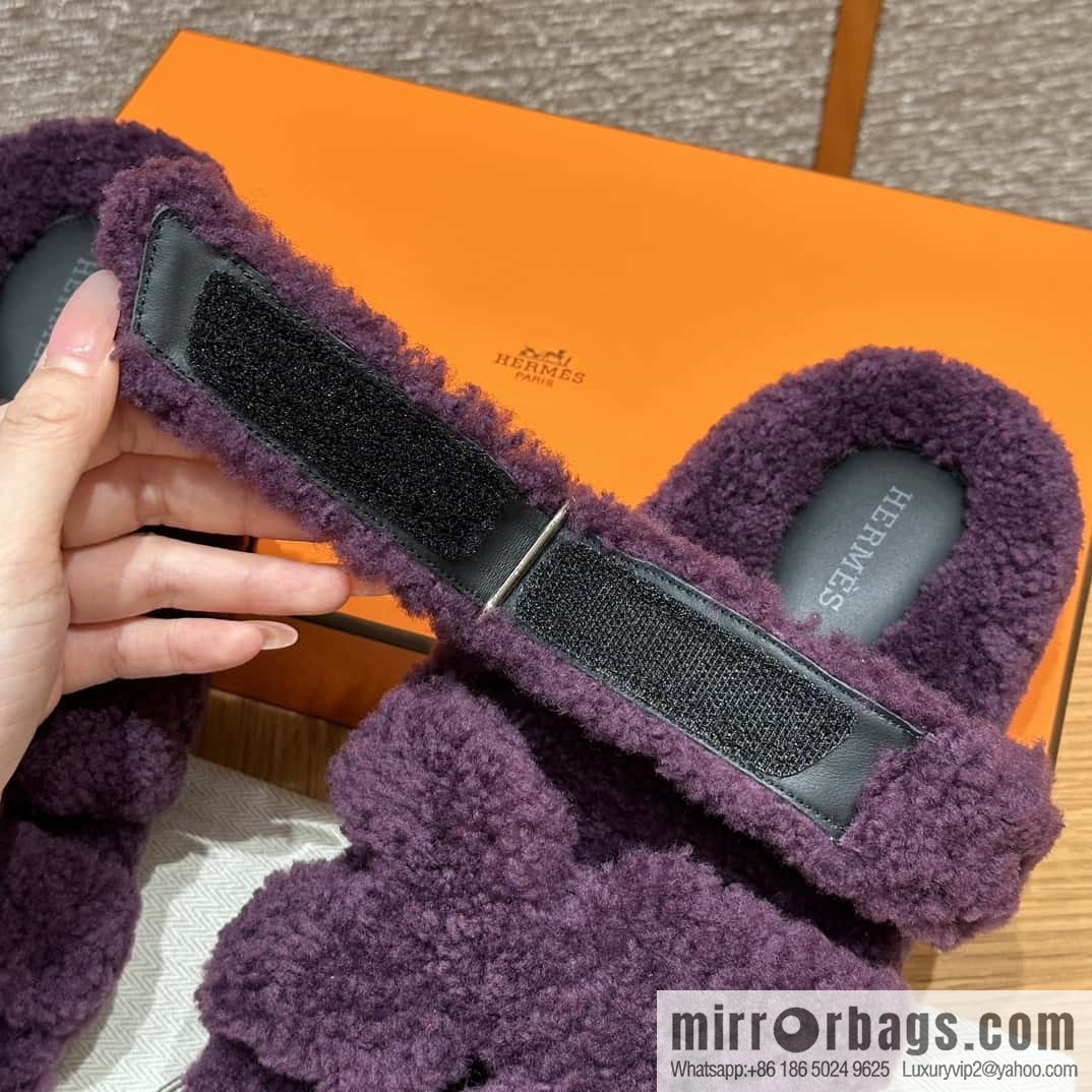 HERMES 225 CHYPRE SANDAL uncle shoes, woolskin/grape purple/59/Raisin