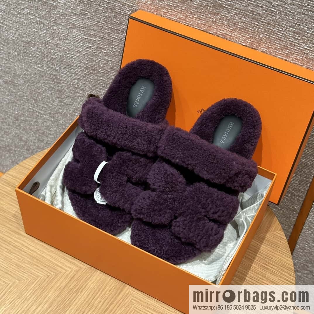 HERMES 225 CHYPRE SANDAL uncle shoes, woolskin/grape purple/59/Raisin