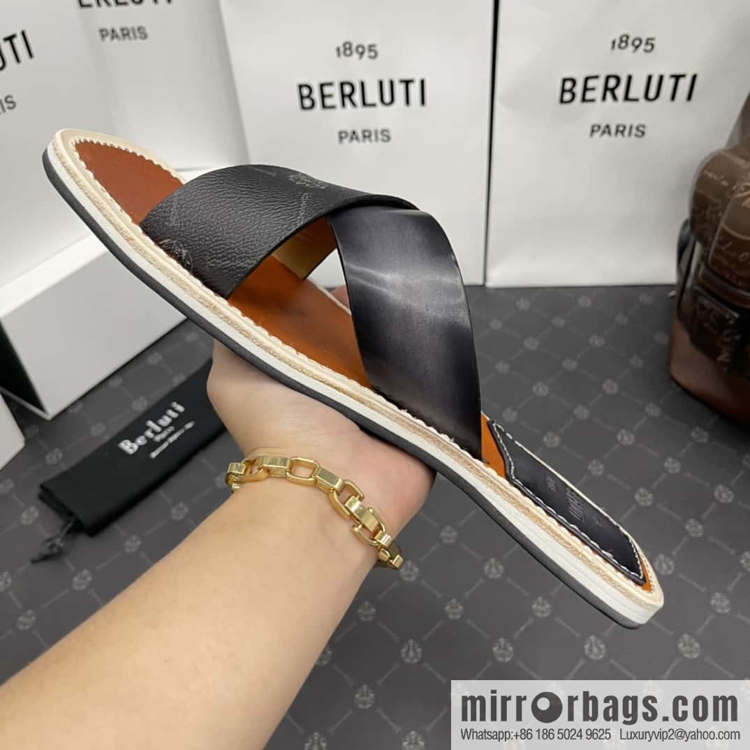 Berlut * Elio Slippers