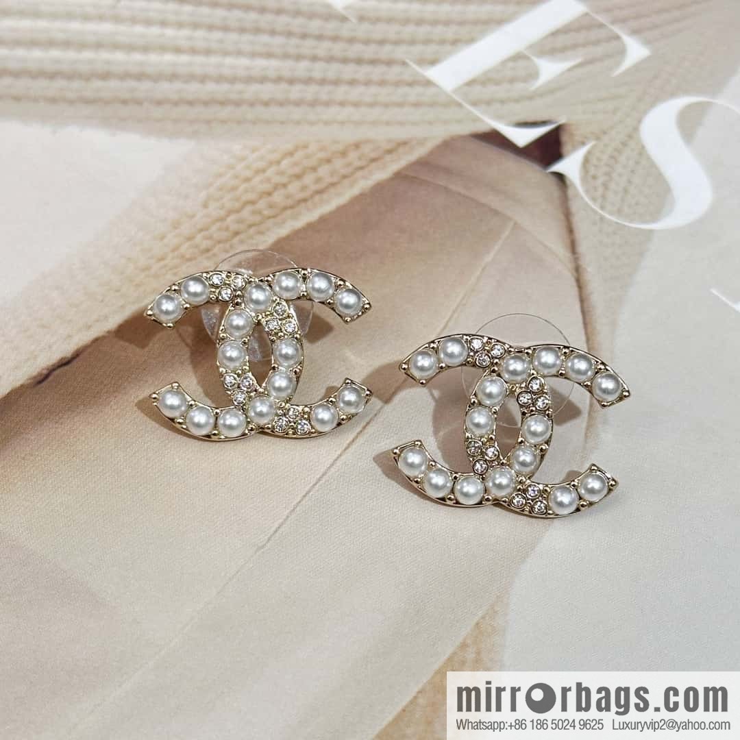 ❗️New ❗️☀️ new ☑️ chanel c1 double c pearl stud earrings ☀️