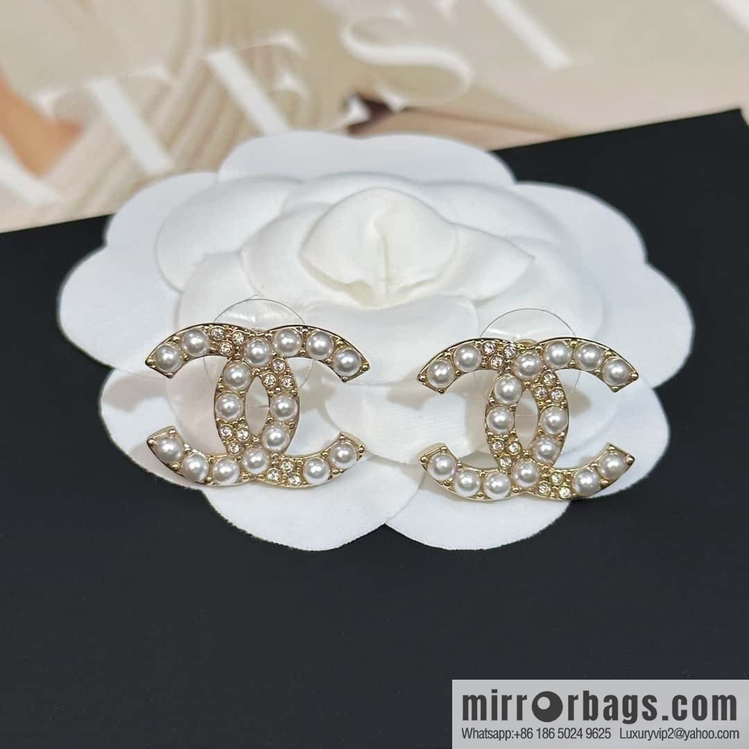 ❗️New ❗️☀️ new ☑️ chanel c1 double c pearl stud earrings ☀️
