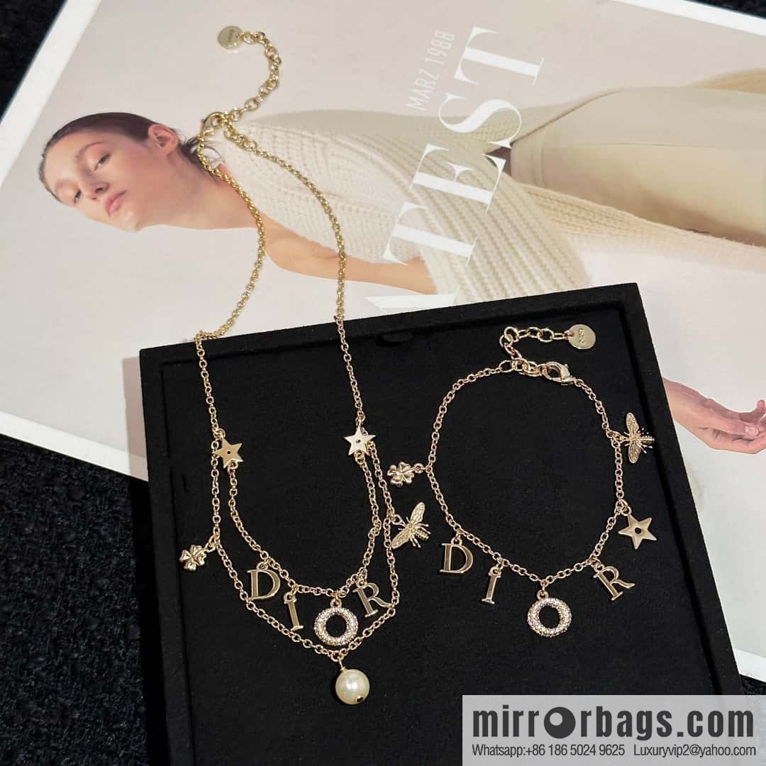 New ☑️ DIOR Dior fringed letter pentagram bracelet, necklace