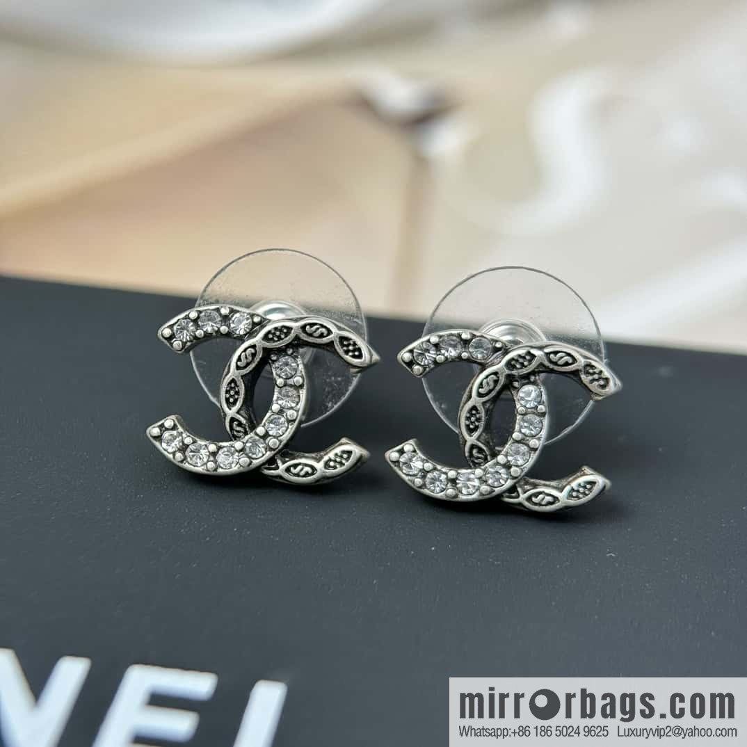 ❗️New ❗️ chanel stud earrings ☀️ new ☑️ chanel c1 double c stud earrings ☀️