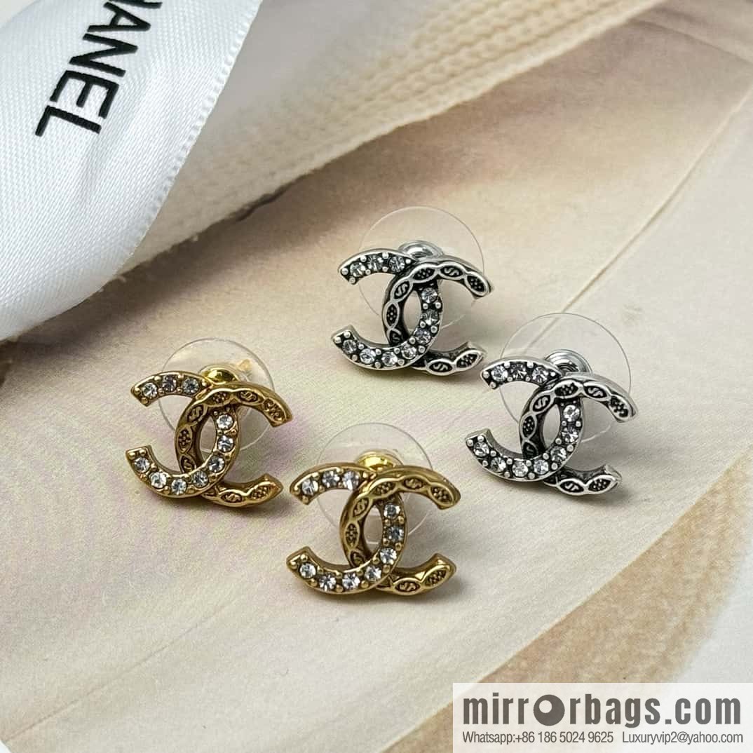 ❗️New ❗️ chanel stud earrings ☀️ new ☑️ chanel c1 double c stud earrings ☀️