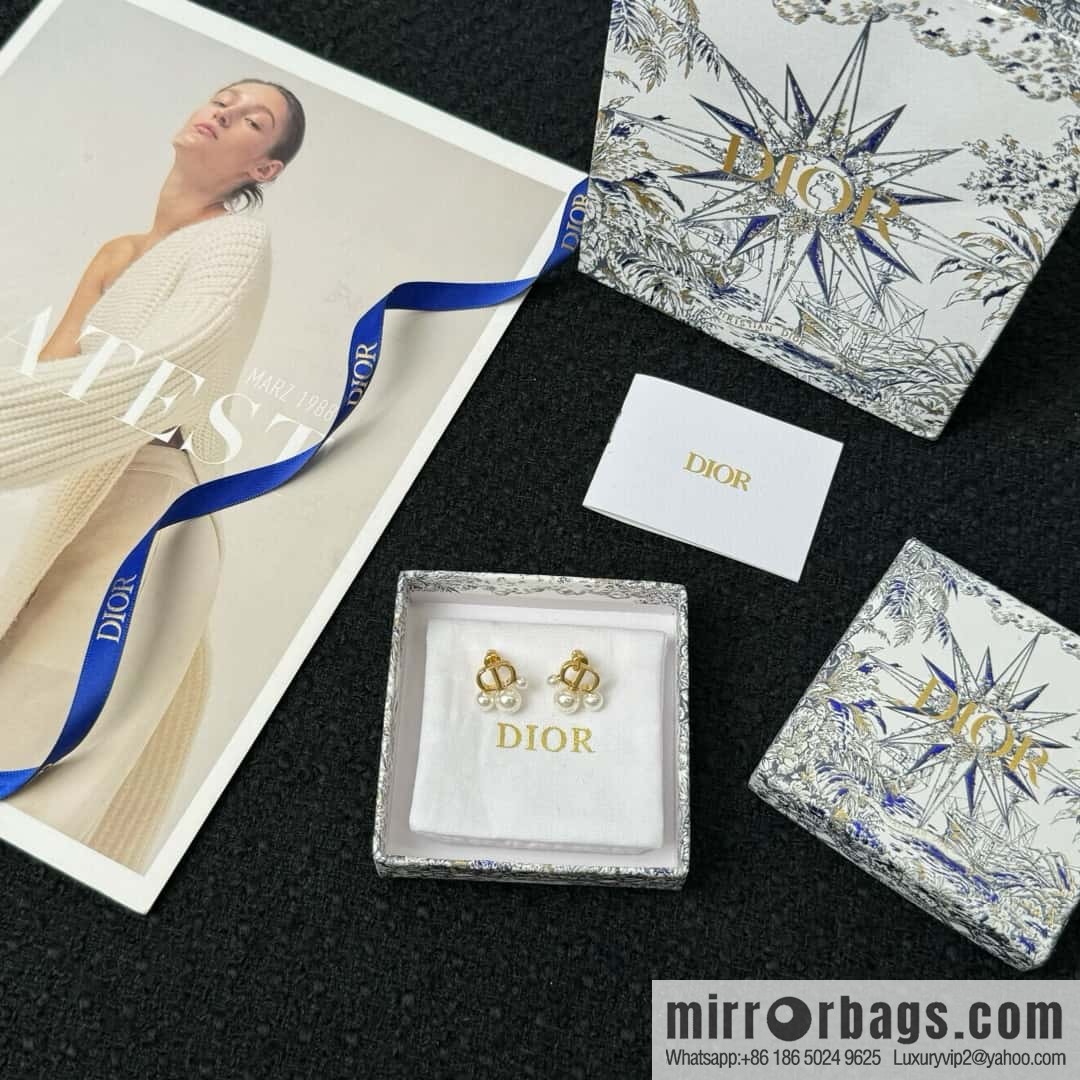 New ☑️ DIOR size pearl stud earrings