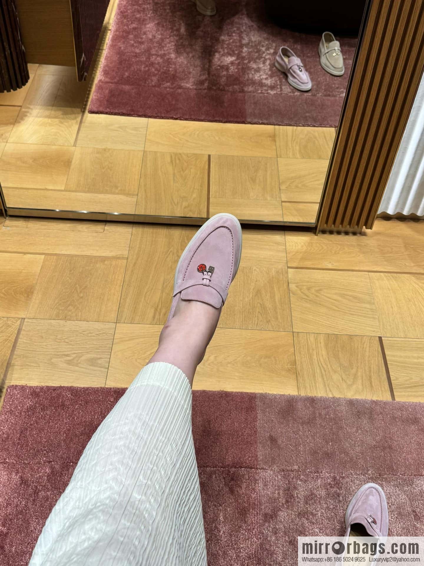 𝐋𝐨𝐫𝐨 𝐏𝐢𝐚𝐧𝐚||𝟐𝟎𝟐𝟒 𝐬𝐮𝐦𝐦𝐞𝐫 𝐰𝐚𝐥𝐤 Holiday Series Light Peony Powder Loafers