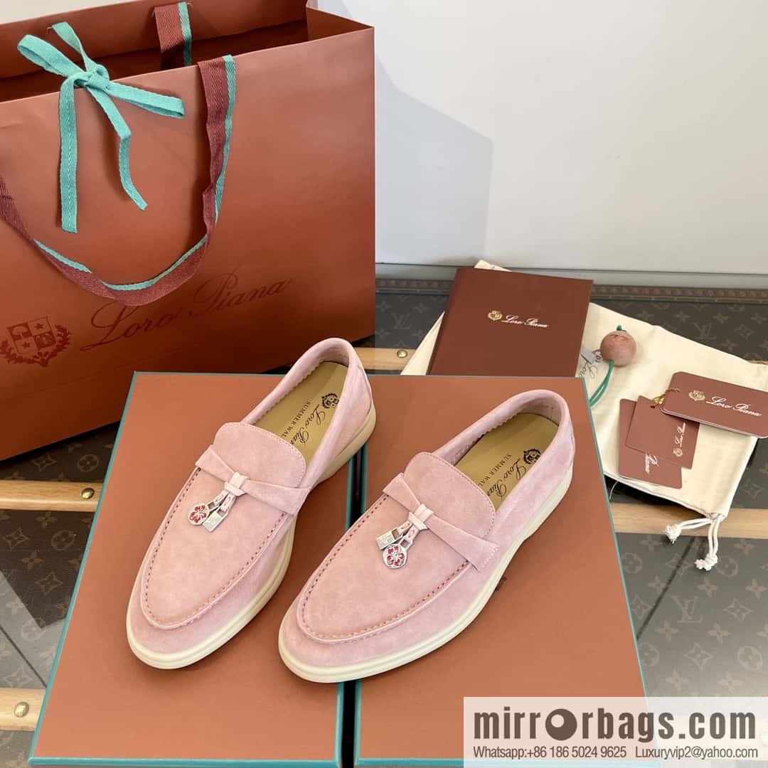 𝐋𝐨𝐫𝐨 𝐏𝐢𝐚𝐧𝐚||𝟐𝟎𝟐𝟒 𝐬𝐮𝐦𝐦𝐞𝐫 𝐰𝐚𝐥𝐤 Holiday Series Light Peony Powder Loafers
