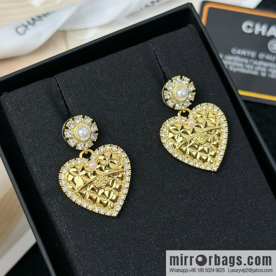 ❗️New ❗️ ☀️ new ☑️ chanel c2 double c gold diamond peach heart love stud earrings ☀️