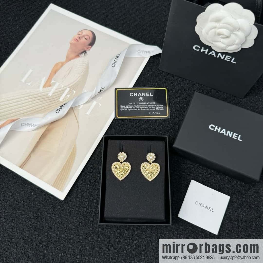❗️New ❗️ ☀️ new ☑️ chanel c2 double c gold diamond peach heart love stud earrings ☀️
