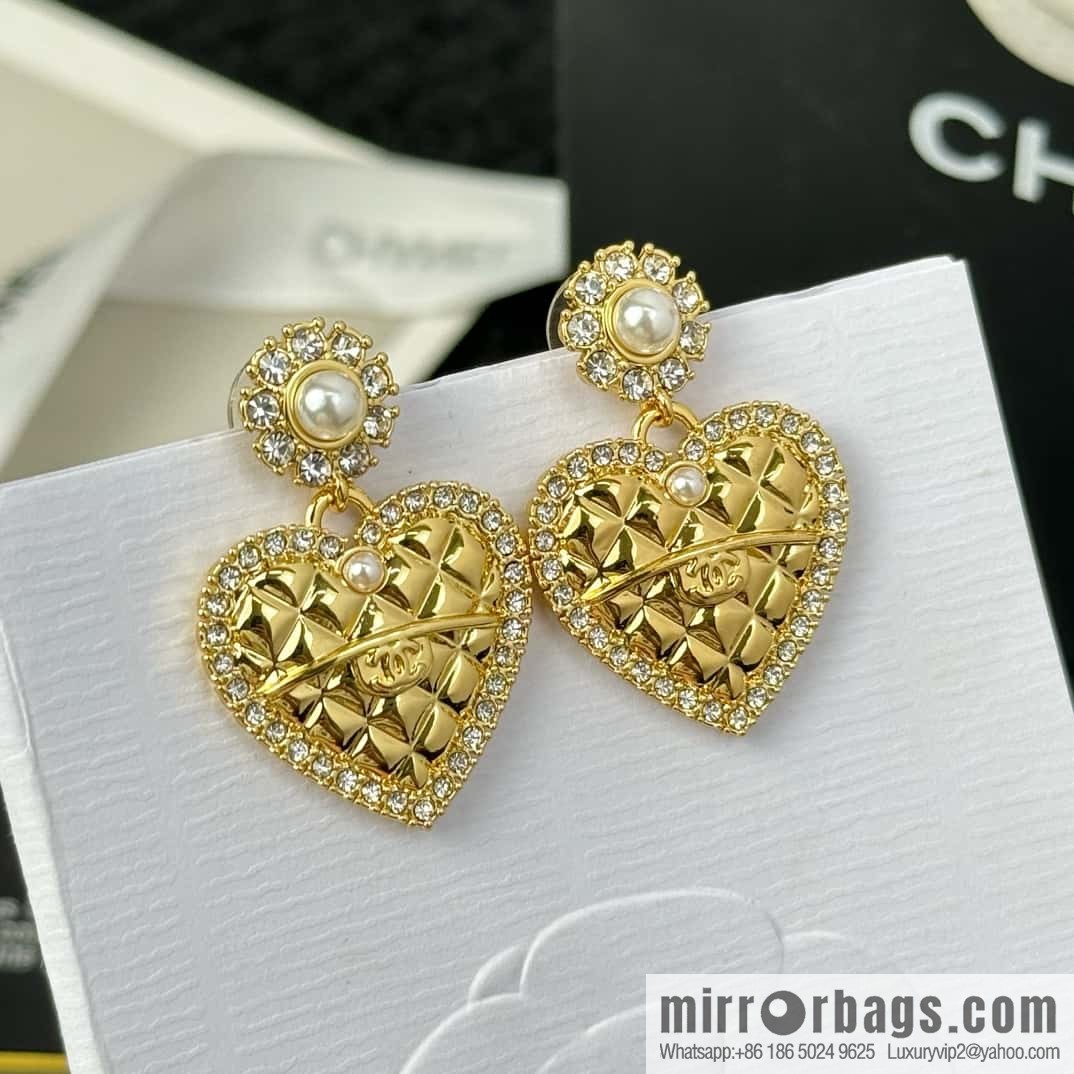 ❗️New ❗️ ☀️ new ☑️ chanel c2 double c gold diamond peach heart love stud earrings ☀️