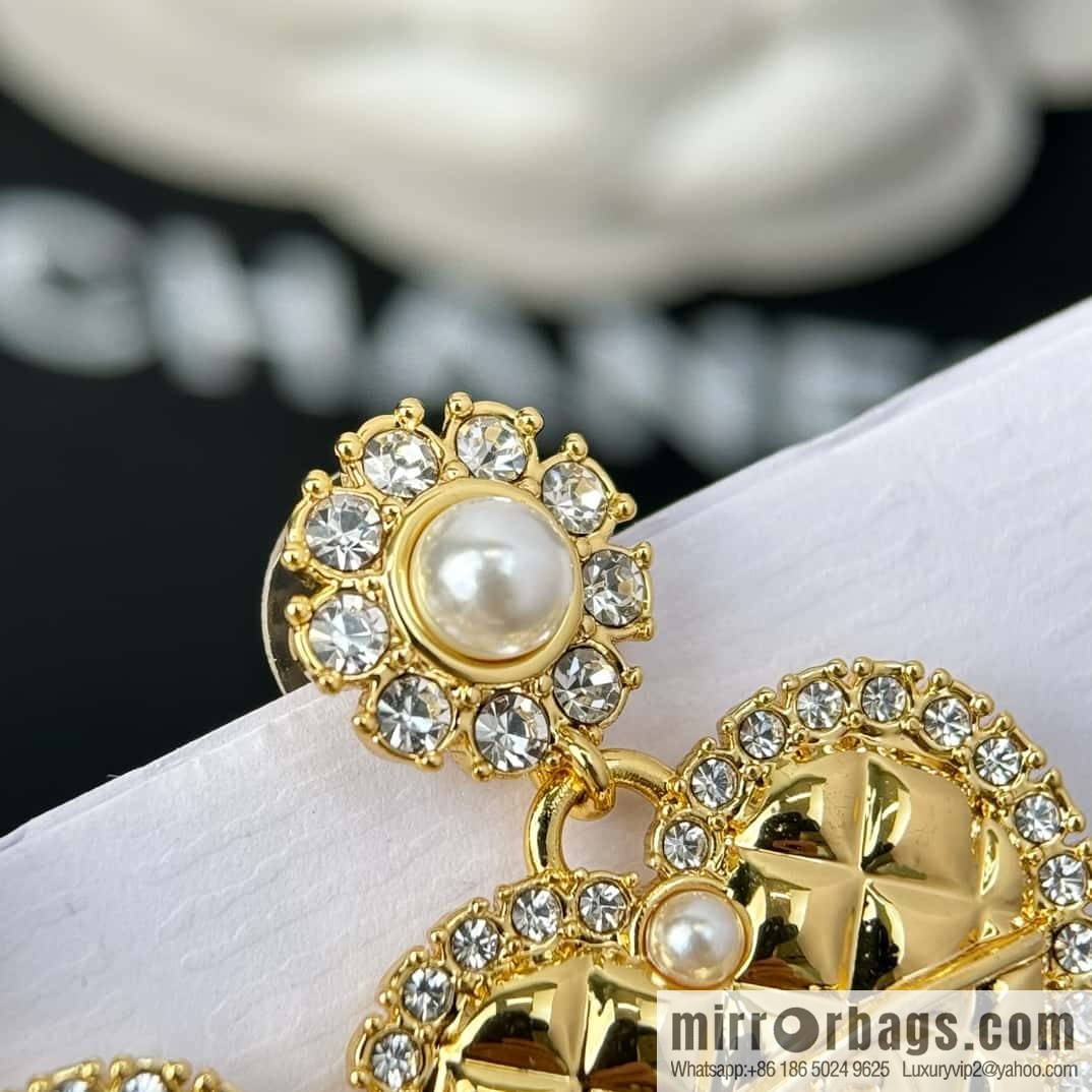 ❗️New ❗️ ☀️ new ☑️ chanel c2 double c gold diamond peach heart love stud earrings ☀️