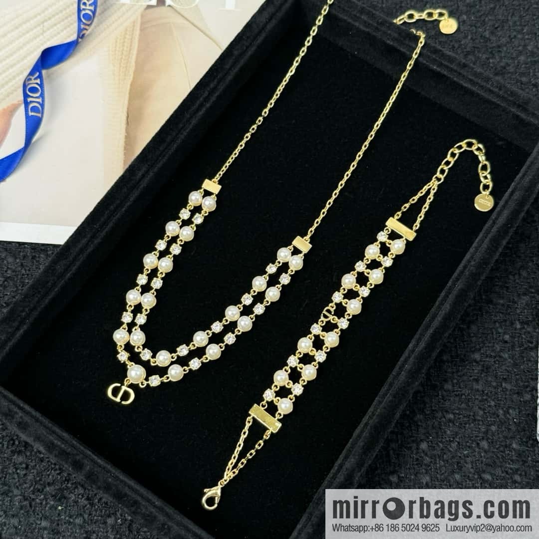 New ☑️ DIOR CD Double Pearl Necklace