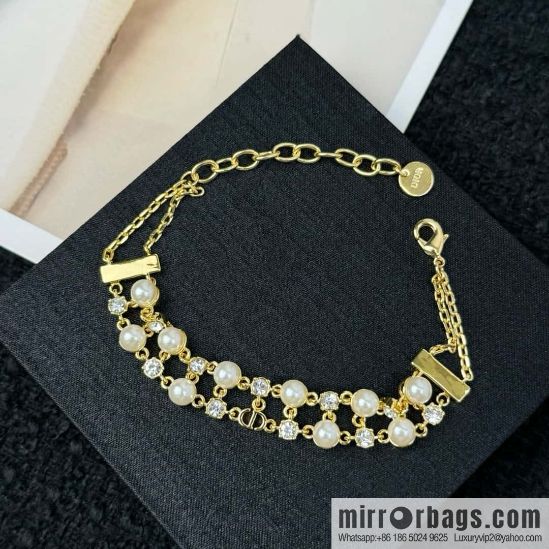 New ☑️ DIOR CD double pearl bracelet
