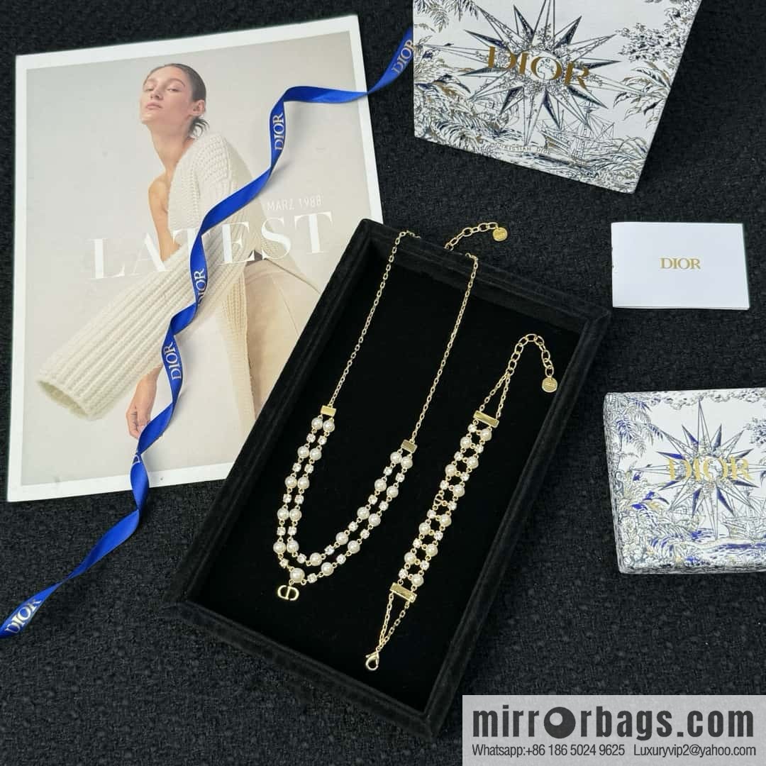 New ☑️ DIOR CD double pearl bracelet