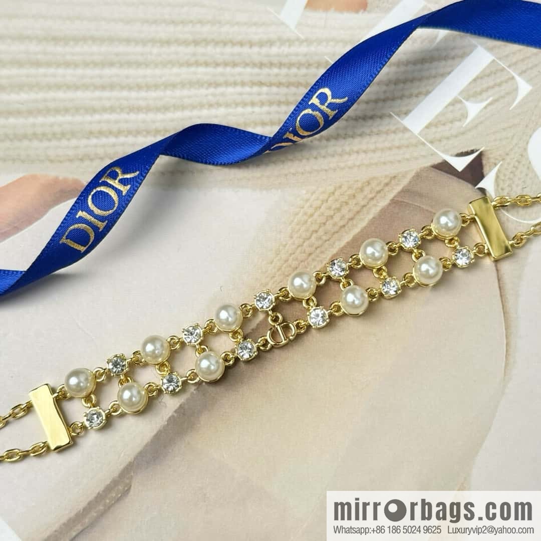 New ☑️ DIOR CD double pearl bracelet