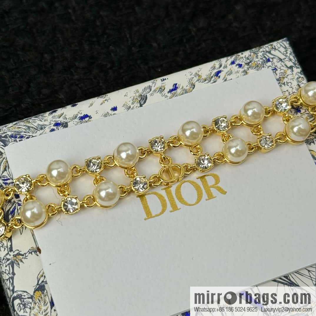 New ☑️ DIOR CD double pearl bracelet