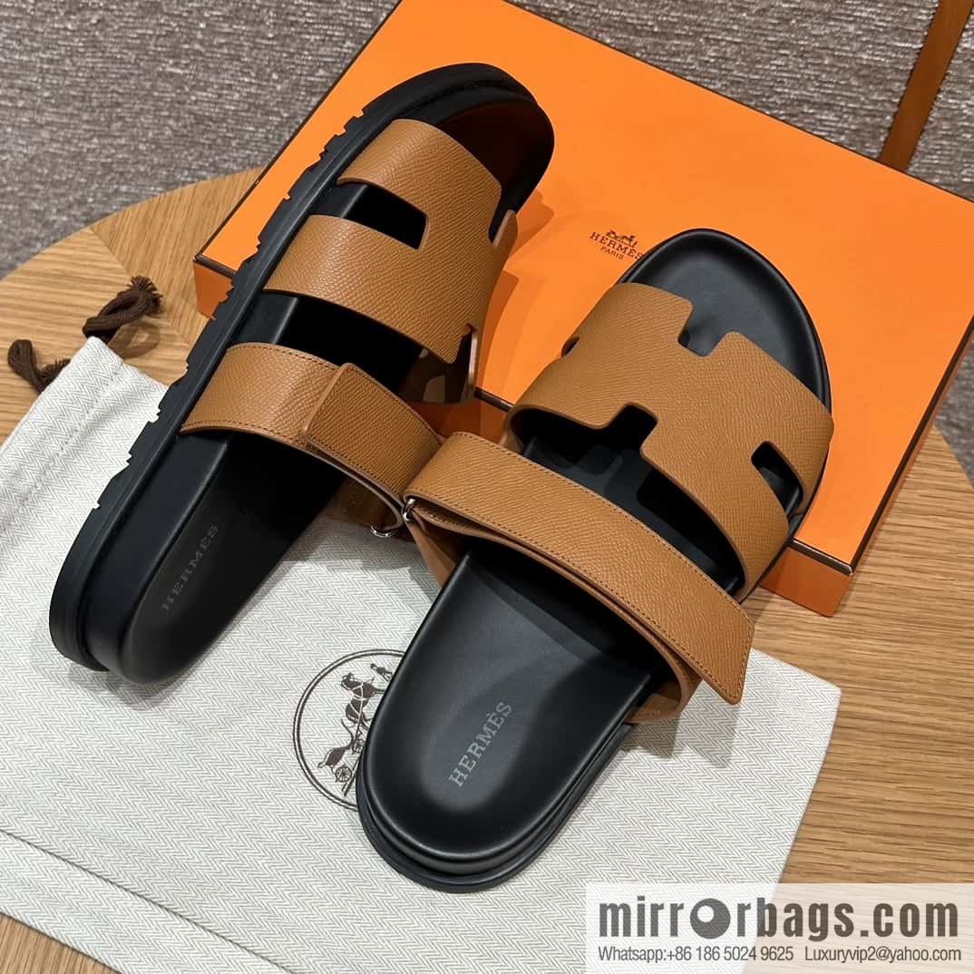 HERMES 180 CHYPRE SANDAL uncle shoes, palm print/Epsom gold brown/37/Gold