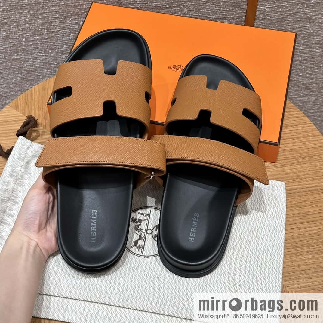 HERMES 180 CHYPRE SANDAL uncle shoes, palm print/Epsom gold brown/37/Gold