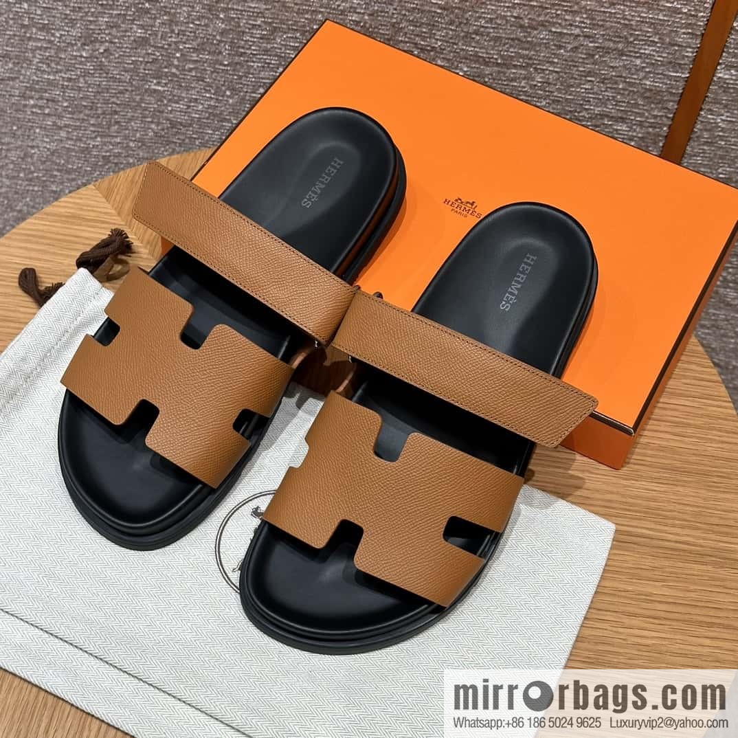 HERMES 180 CHYPRE SANDAL uncle shoes, palm print/Epsom gold brown/37/Gold