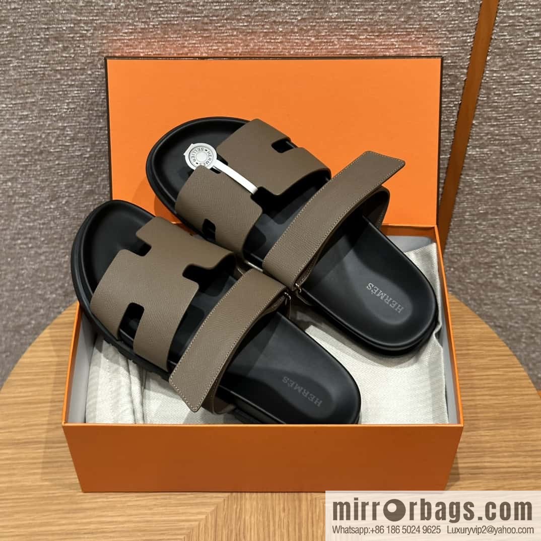 HERMES 180 CHYPRE SANDAL uncle shoes, palm print/Epsom elephant gray/18/Etoupe