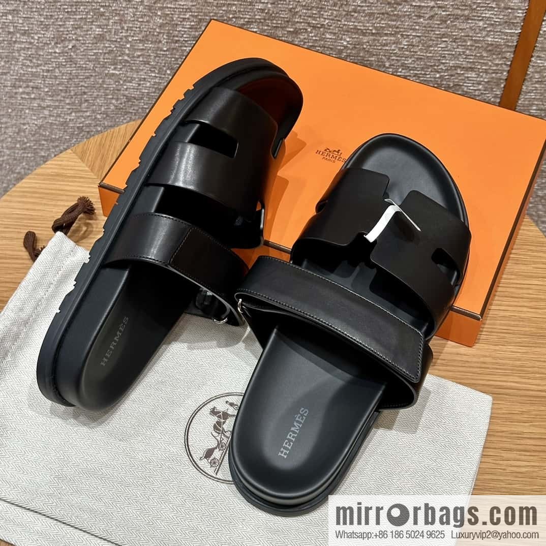 HERMES 180 CHYPRE SANDAL uncle shoes, lambskin/Natural lambskin lininh black/89/Black