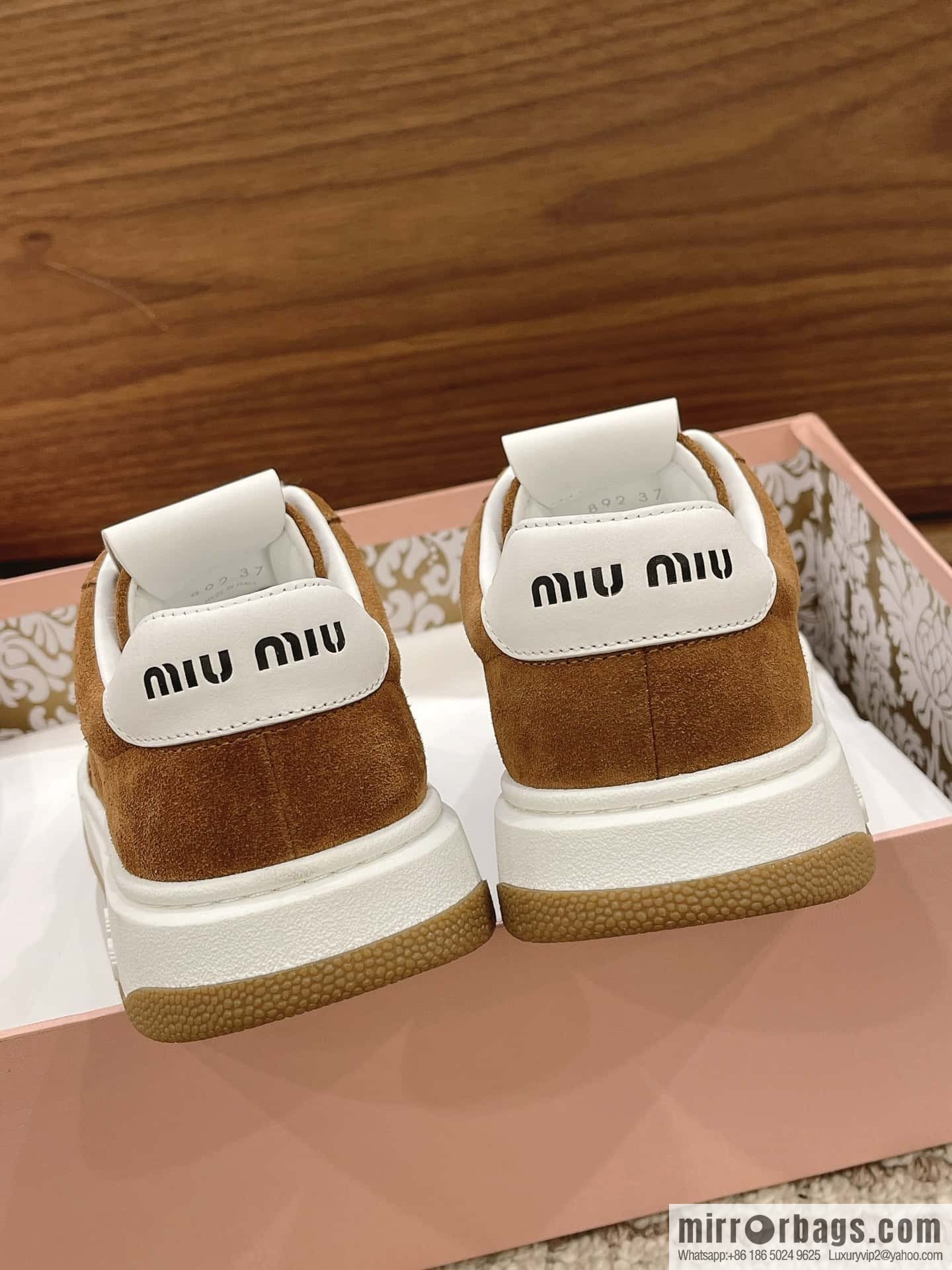Miumiu ss24 new arrival~ miu's 2024 early spring new lace-up casual shoes, this lace-up casual shoes