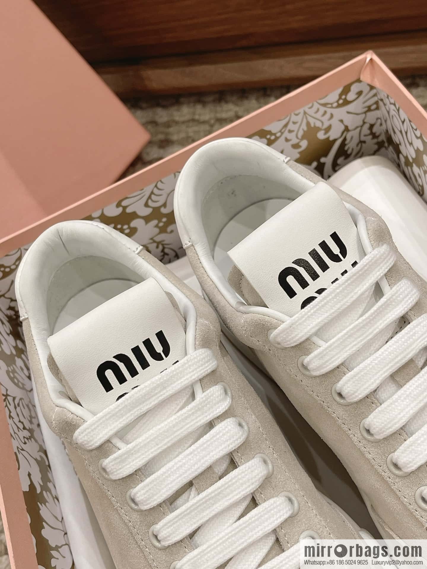 Miumiu ss24 new arrival~ miu's 2024 early spring new lace-up casual shoes, this lace-up casual shoes