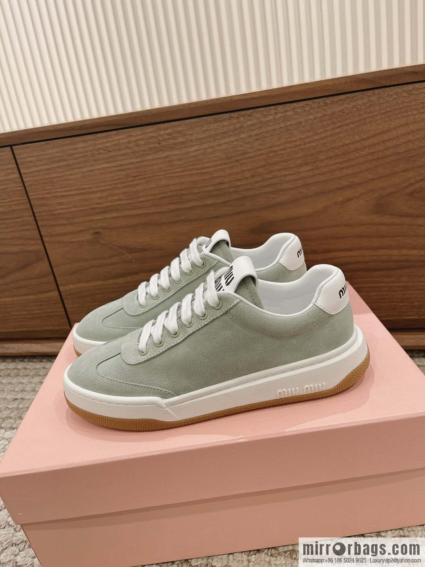 Miumiu ss24 new arrival~ miu's 2024 early spring new lace-up casual shoes, this lace-up casual shoes
