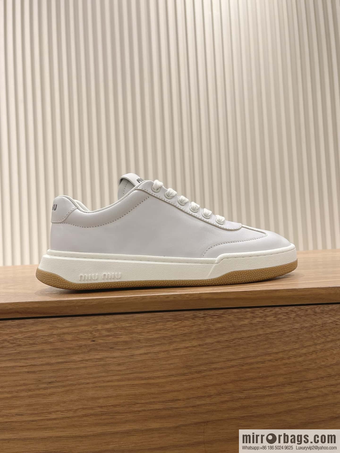 Miumiu ss24 new arrival~ miu's 2024 early spring new lace-up casual shoes, this lace-up casual shoes