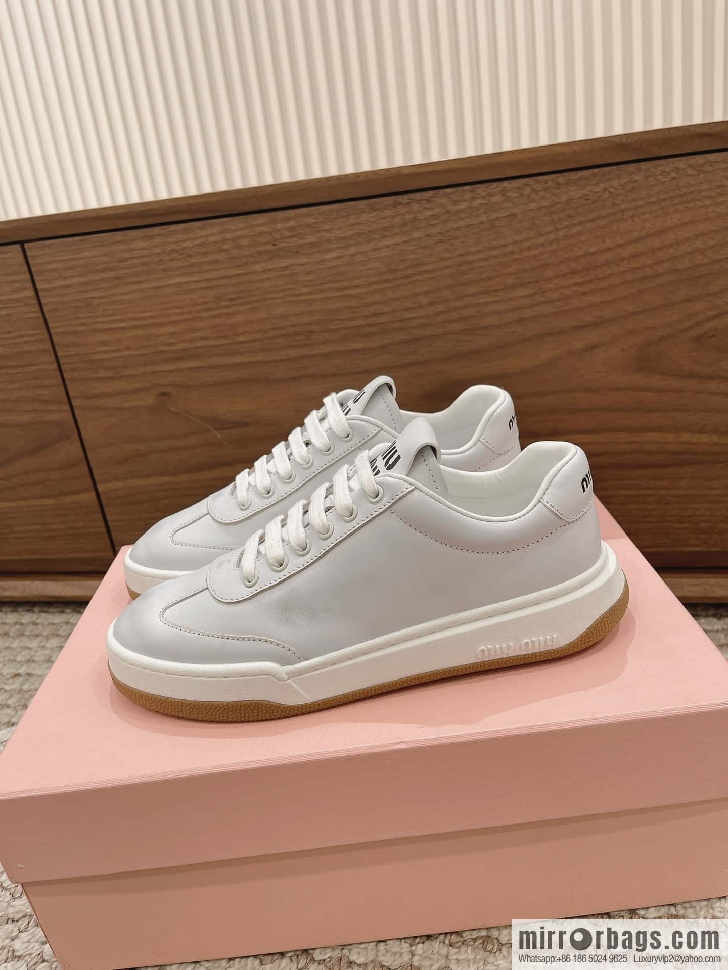 Miumiu ss24 new arrival~ miu's 2024 early spring new lace-up casual shoes, this lace-up casual shoes