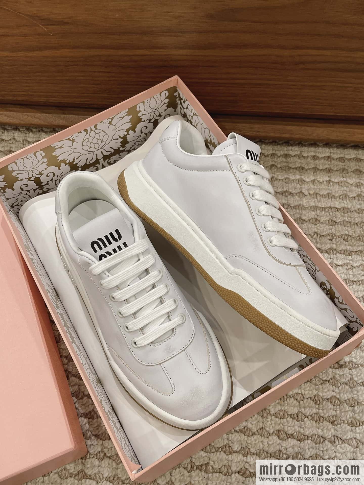 Miumiu ss24 new arrival~ miu's 2024 early spring new lace-up casual shoes, this lace-up casual shoes