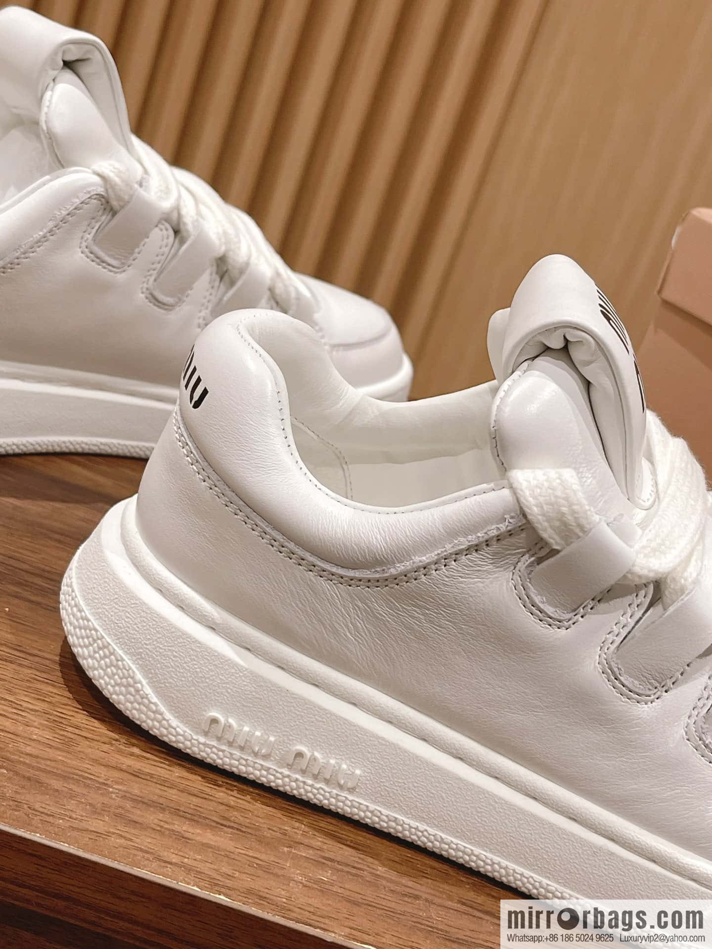 MIUMIU Miao Miao 2023 new American dirty shoes, the latest catwalk sports little white shoes in early spring