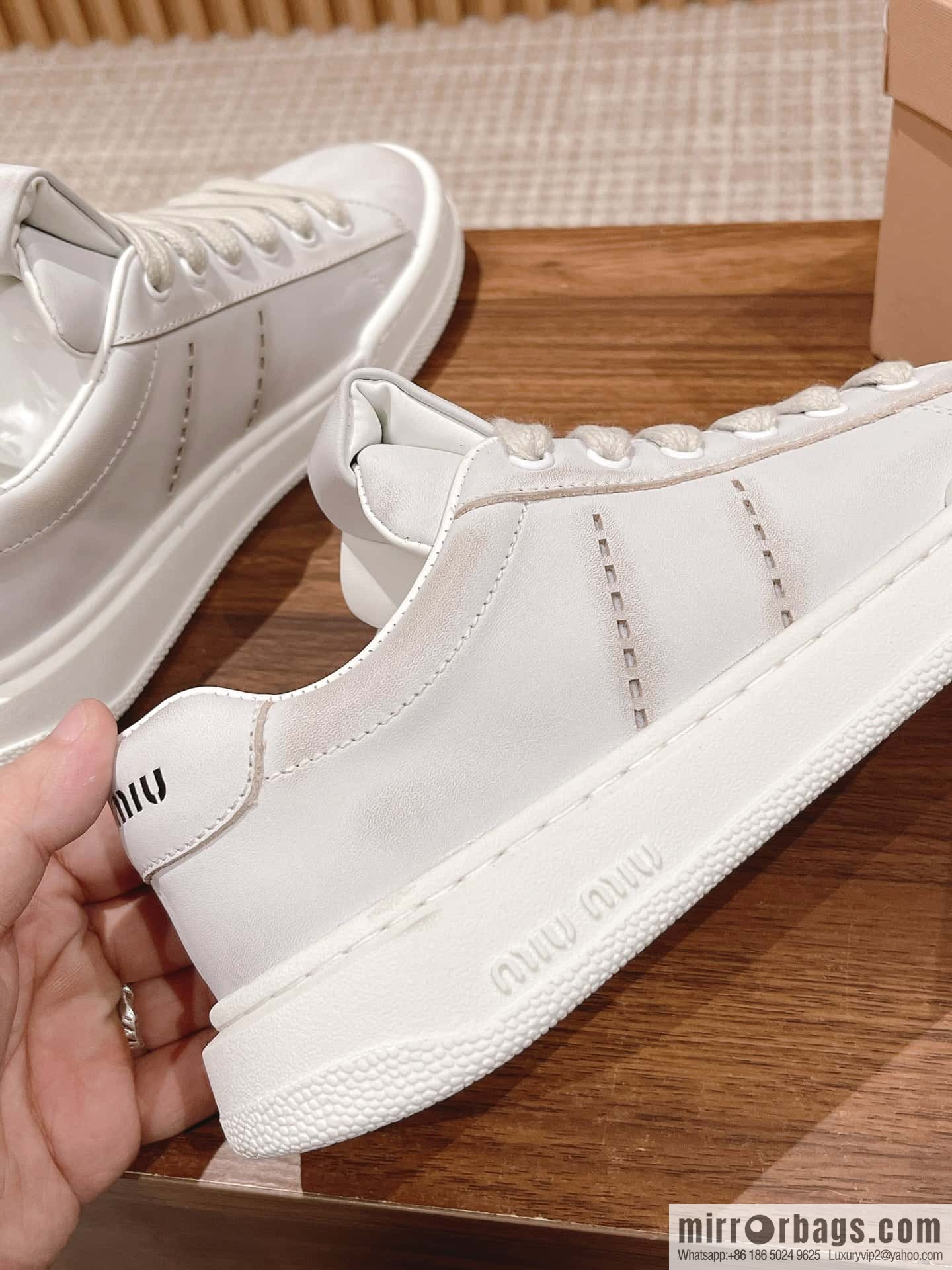 MIUMIU Miao Miao 2023 new American dirty shoes, the latest catwalk sports little white shoes in early spring