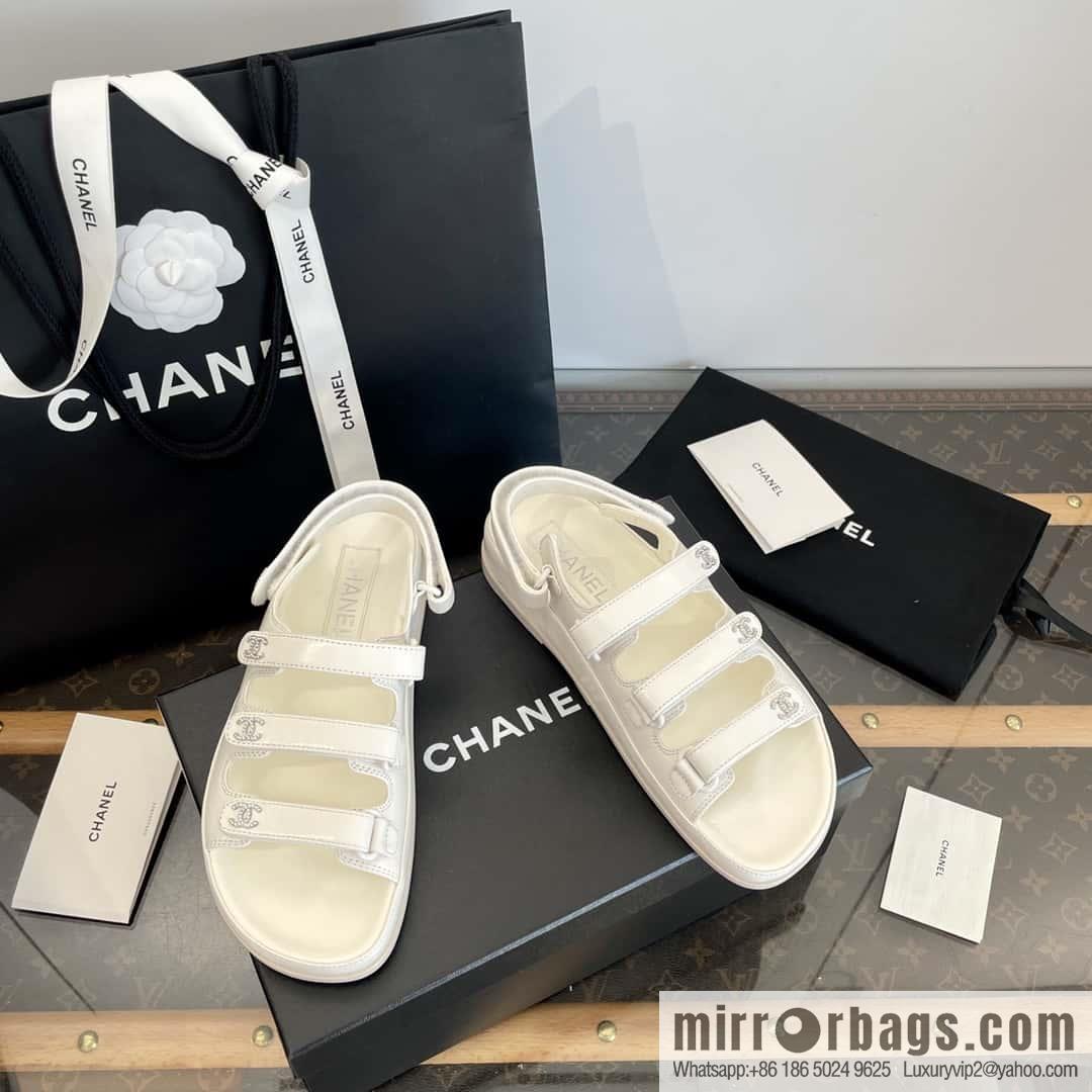 Purchasing grade 𝗖𝗛*𝗔𝗡𝗟|| Xiaoxiang crystal diamond buckle three bars, Velcro beach model