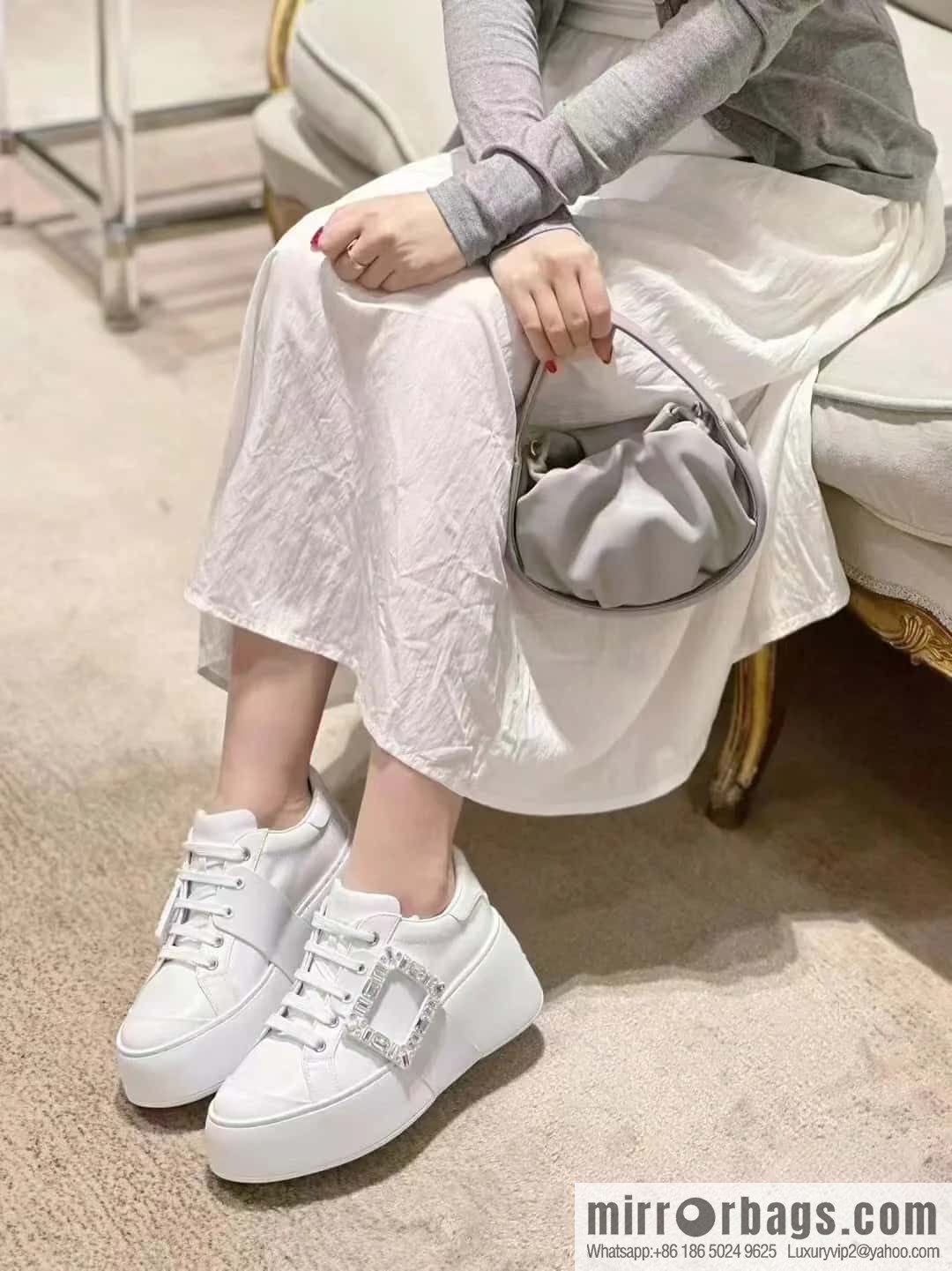 # 𝐑𝐨𝐠𝐞𝐫 𝐕𝐢𝐯𝐢𝐞𝐫 Roger Vivia, new platform white shoes