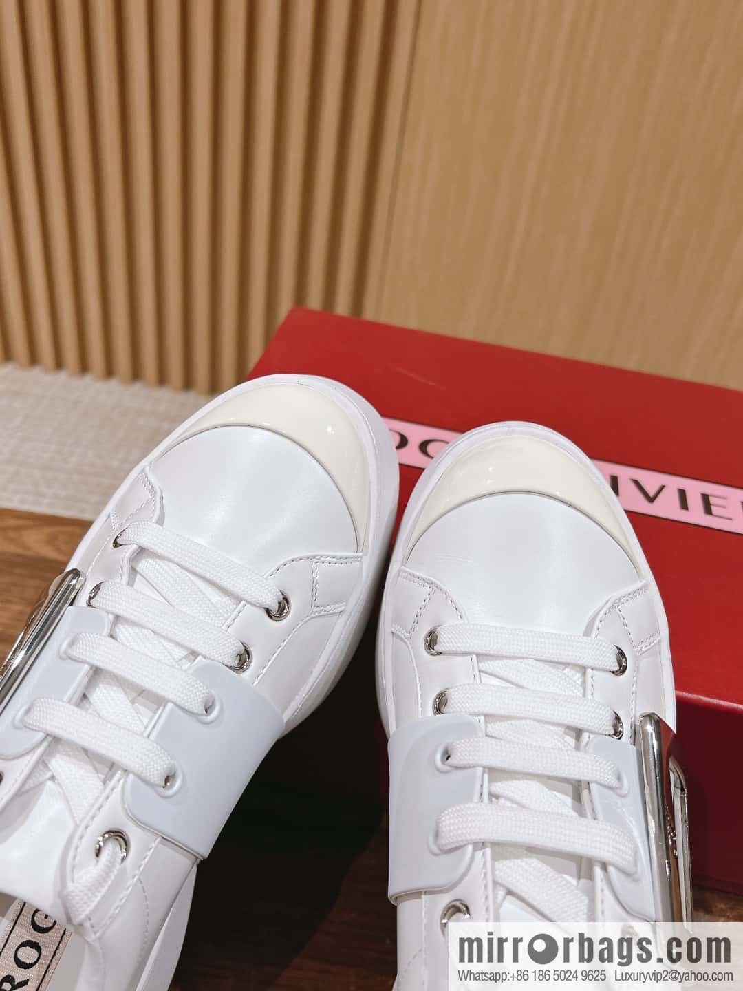 # 𝐑𝐨𝐠𝐞𝐫 𝐕𝐢𝐯𝐢𝐞𝐫 Roger Vivia, new platform white shoes