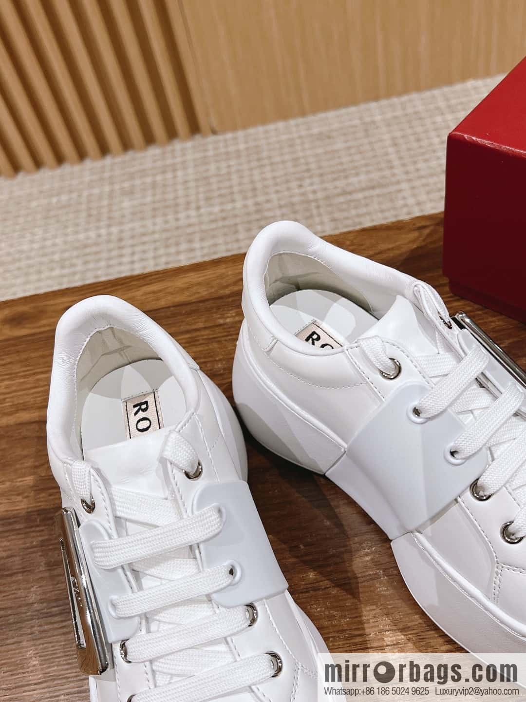 # 𝐑𝐨𝐠𝐞𝐫 𝐕𝐢𝐯𝐢𝐞𝐫 Roger Vivia, new platform white shoes