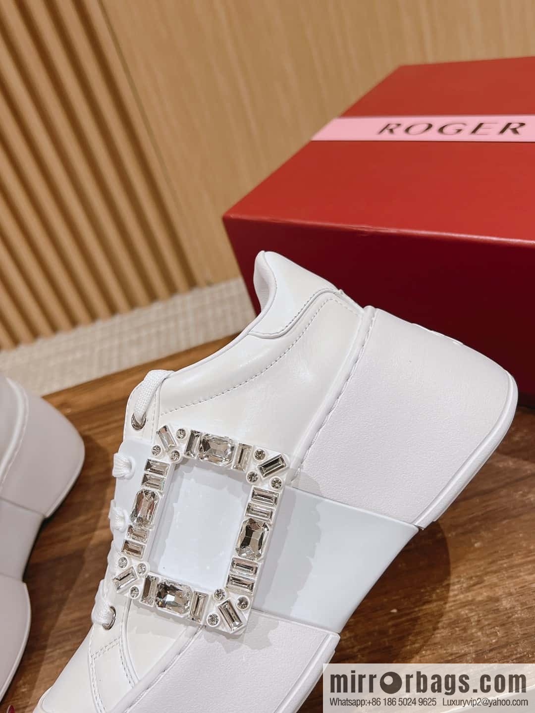 # 𝐑𝐨𝐠𝐞𝐫 𝐕𝐢𝐯𝐢𝐞𝐫 Roger Vivia, new platform white shoes