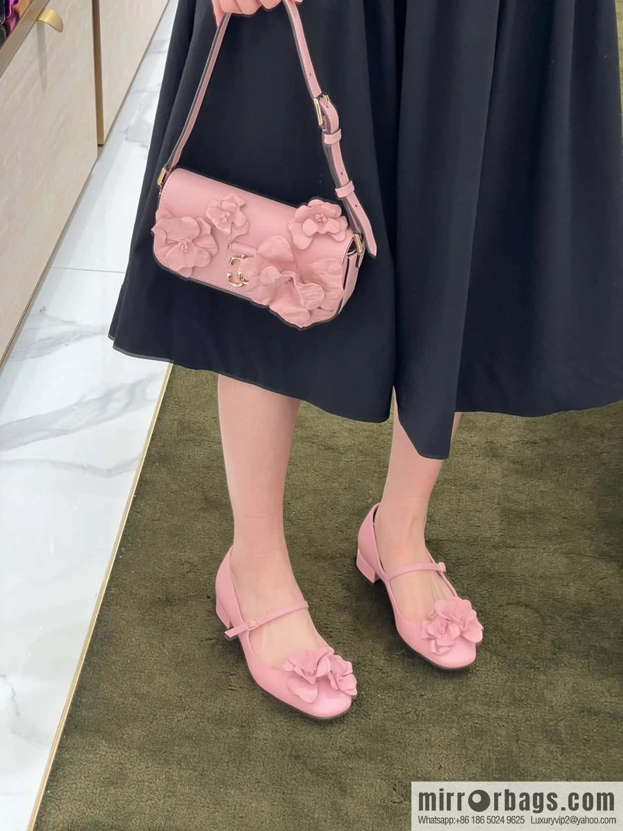 [】𝐉𝐢𝐦𝐦𝐲 𝐂𝐡𝐨𝐨# Zhou Yangjie's new bow kitten and slippers