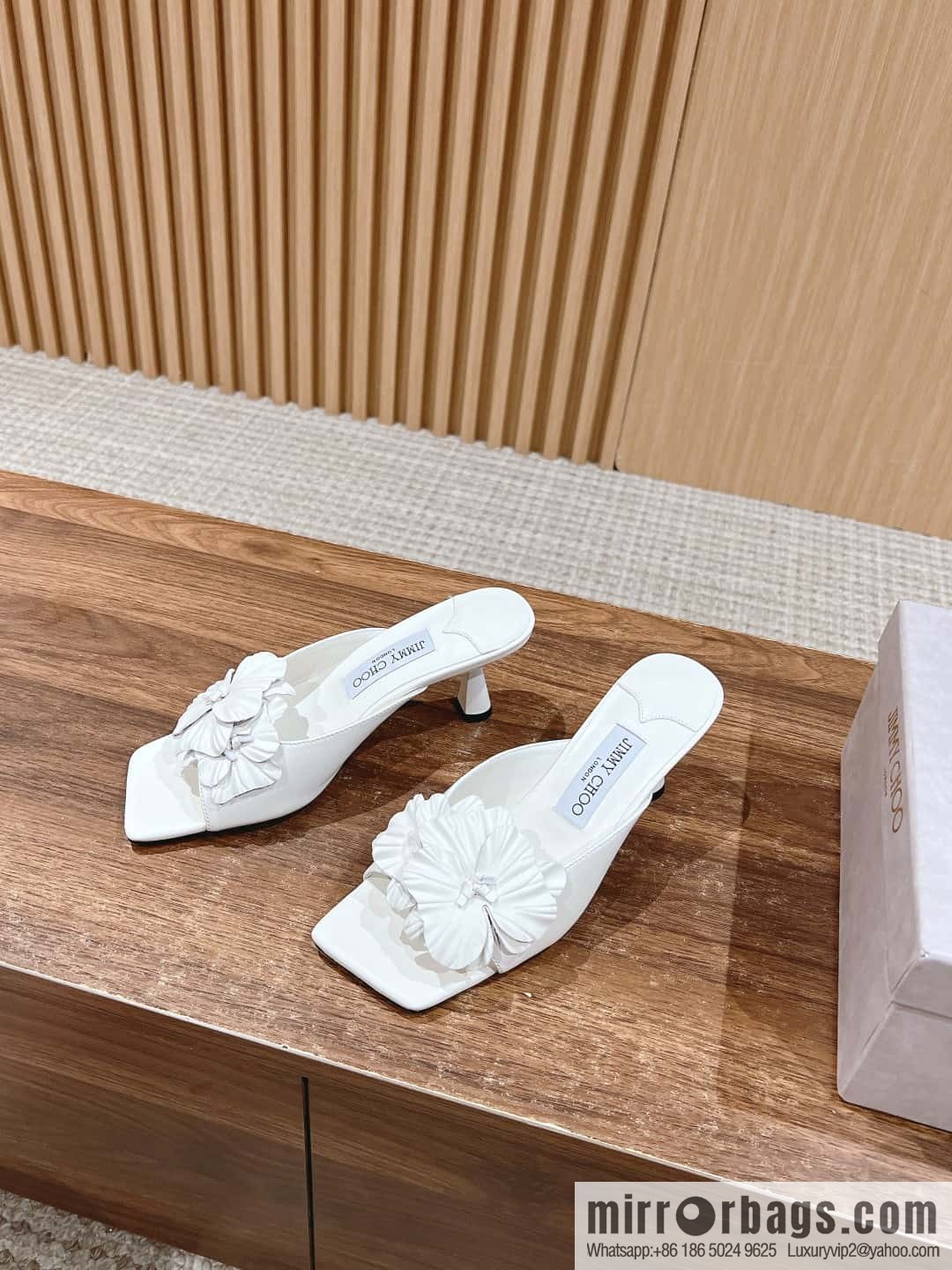[】𝐉𝐢𝐦𝐦𝐲 𝐂𝐡𝐨𝐨# Zhou Yangjie's new bow kitten and slippers