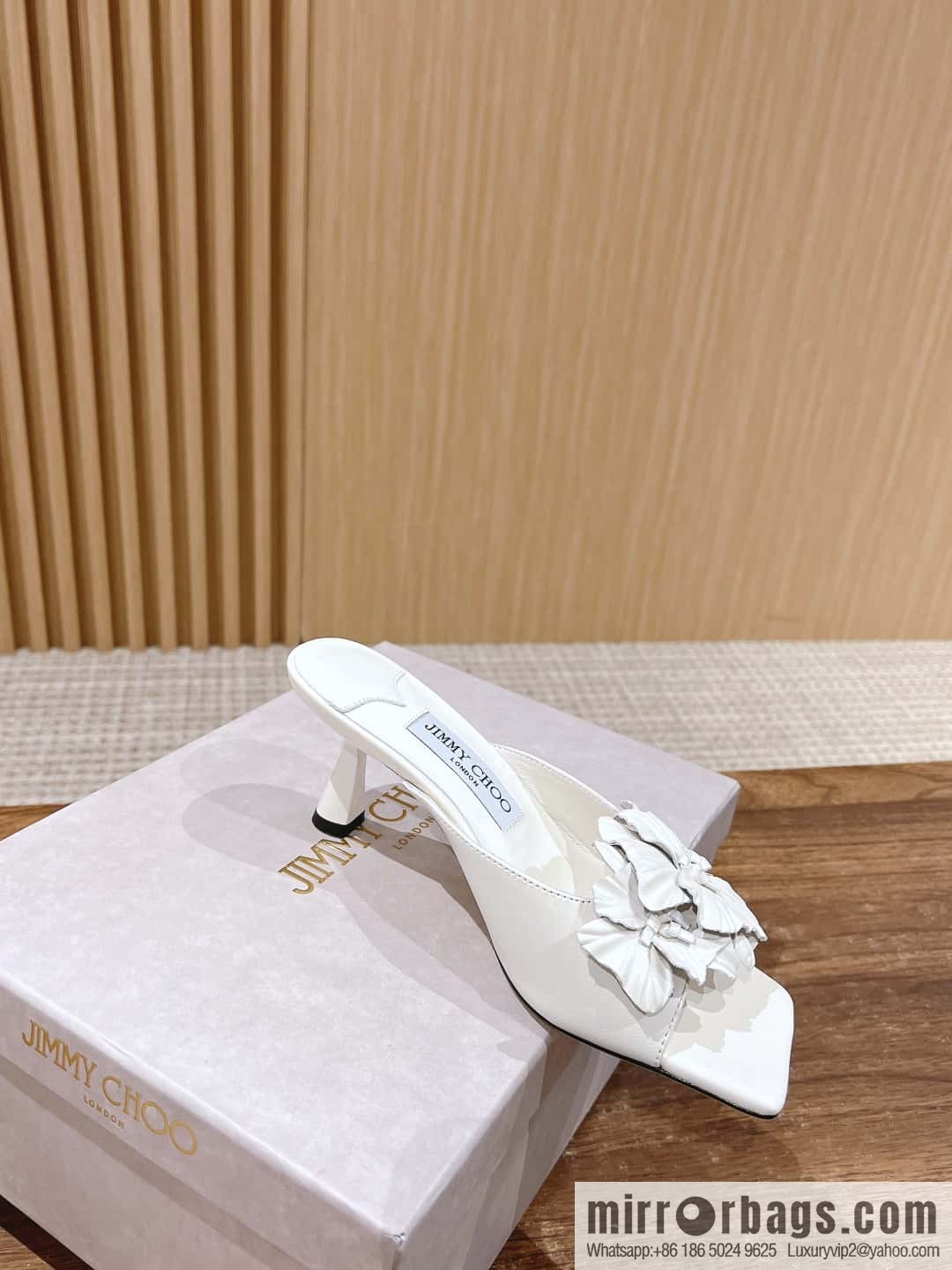 [】𝐉𝐢𝐦𝐦𝐲 𝐂𝐡𝐨𝐨# Zhou Yangjie's new bow kitten and slippers
