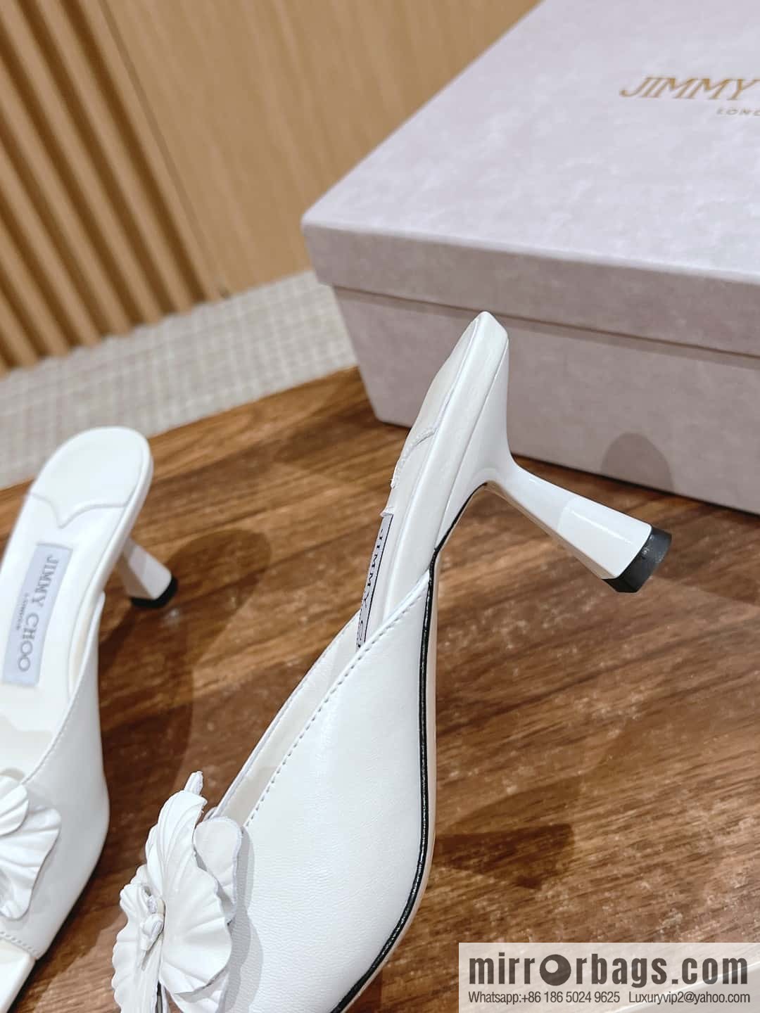 [】𝐉𝐢𝐦𝐦𝐲 𝐂𝐡𝐨𝐨# Zhou Yangjie's new bow kitten and slippers
