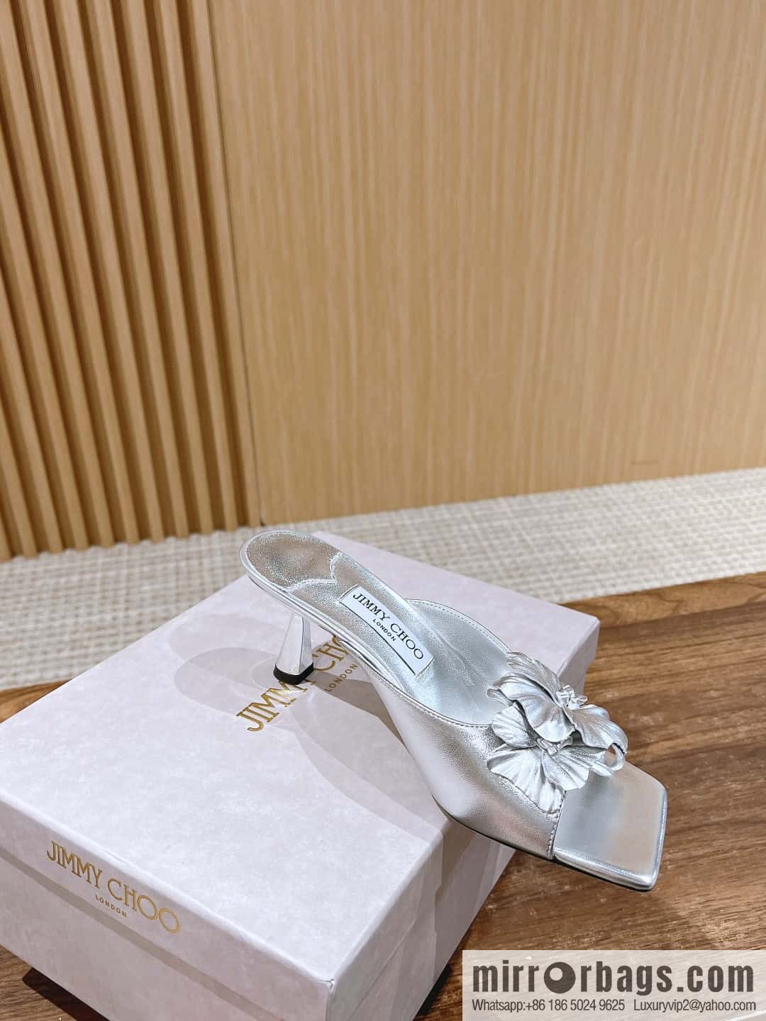 [】𝐉𝐢𝐦𝐦𝐲 𝐂𝐡𝐨𝐨# Zhou Yangjie's new bow kitten and slippers