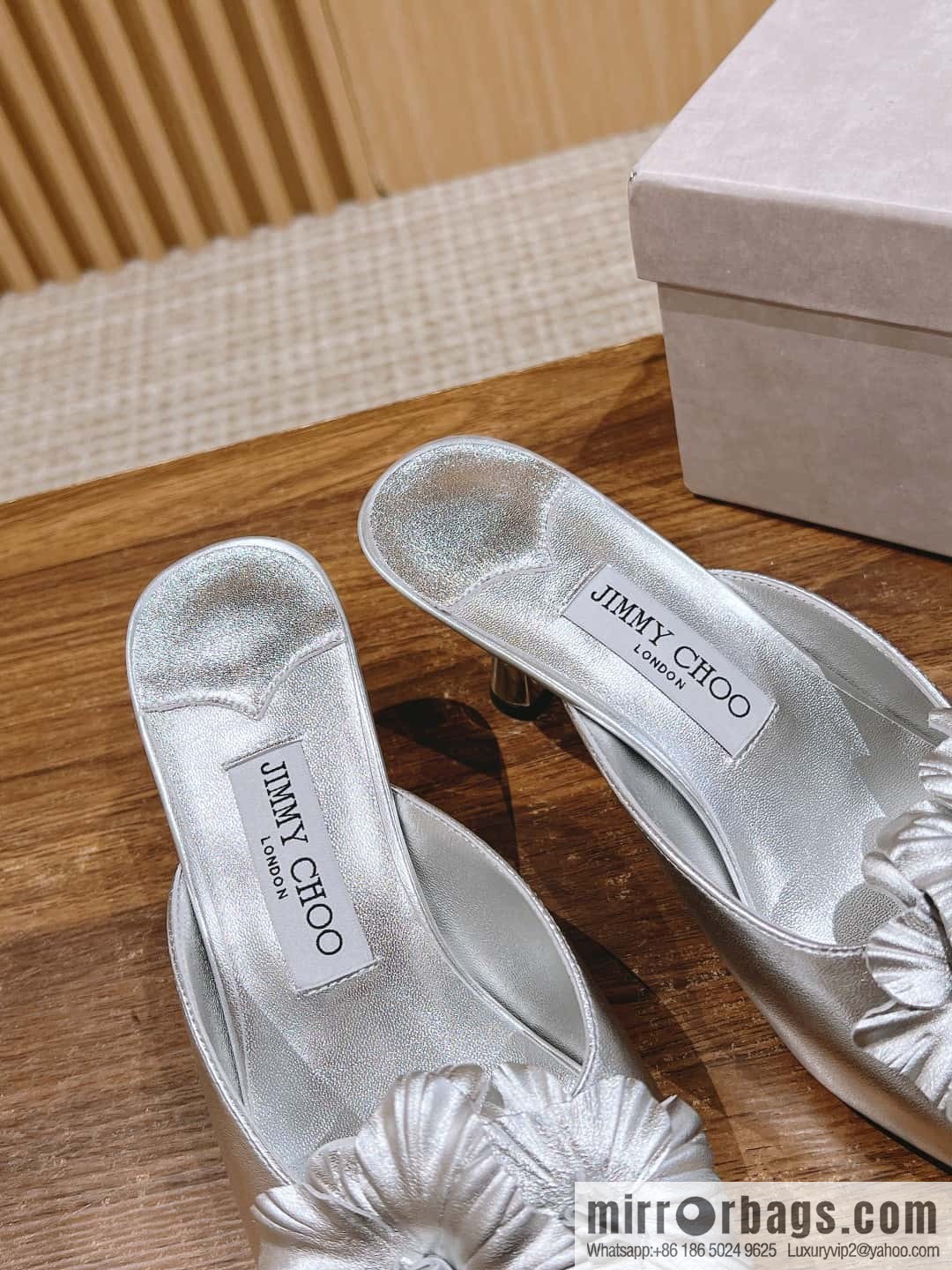 [】𝐉𝐢𝐦𝐦𝐲 𝐂𝐡𝐨𝐨# Zhou Yangjie's new bow kitten and slippers